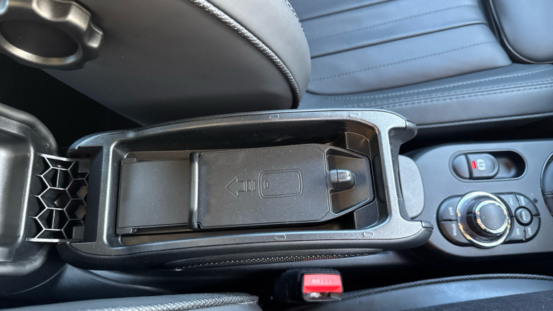 MINI Hatchback 135kW Cooper S Level 3 33kWh 3dr Auto Electric Hatchback